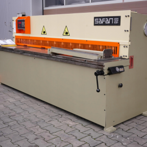 SAFAN 2550 x 4 mm zderzak NC